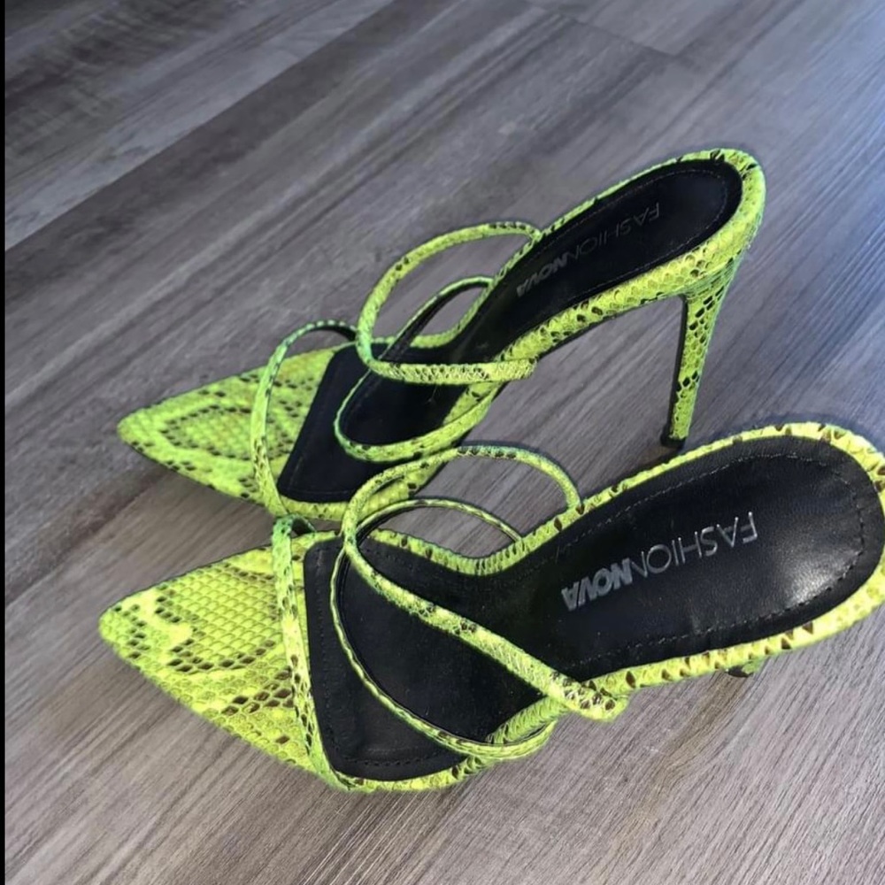 Sandals - Picture 2 of 2